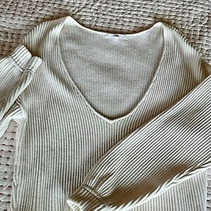 Lynya Sweater, reversible, off shoulder